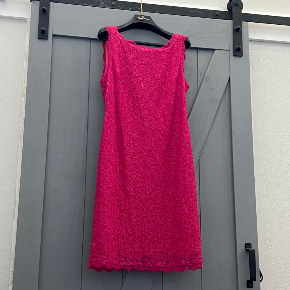 ADRIANNA
PAPELL pink dress